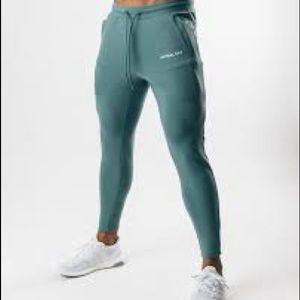 Alphalete essential jogger